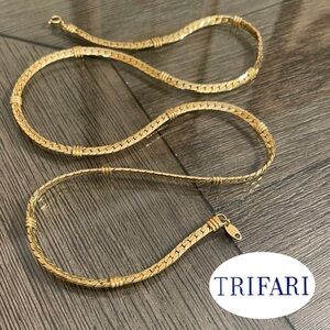 Vintage TRAFARI Herringbone Chain Gold-Tone Necklace
